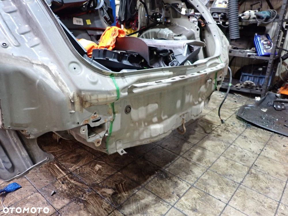 HONDA CIVIC VIII UFO HB 5D PAS TYLNY WANNA  B92P - 3