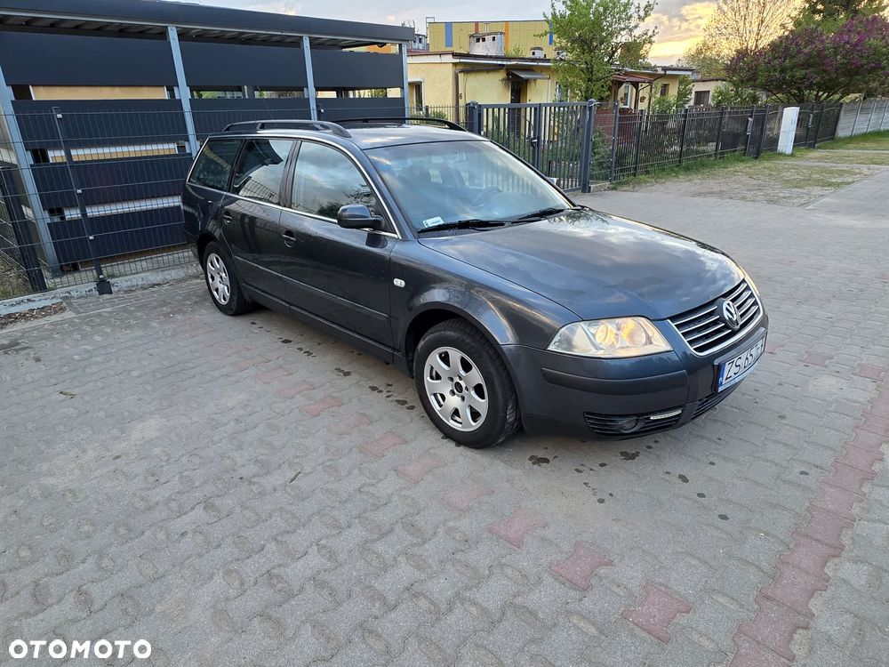 Volkswagen Passat 1.6 Comfortline - 5