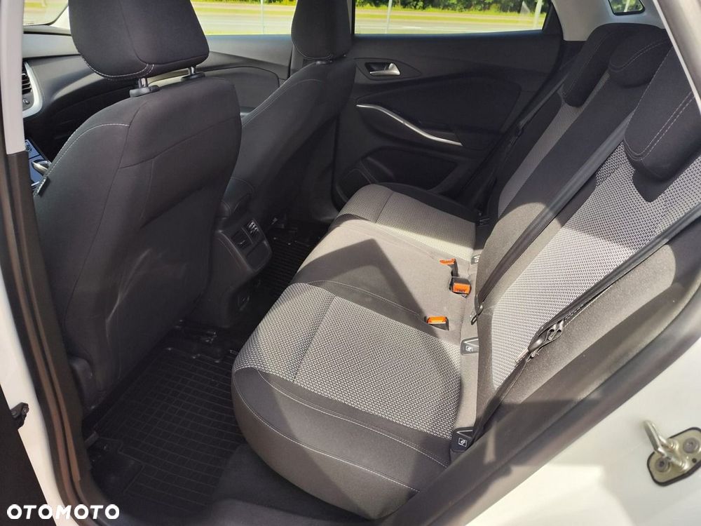 Opel Grandland X 1.2 T GPF Design Line S&S - 14