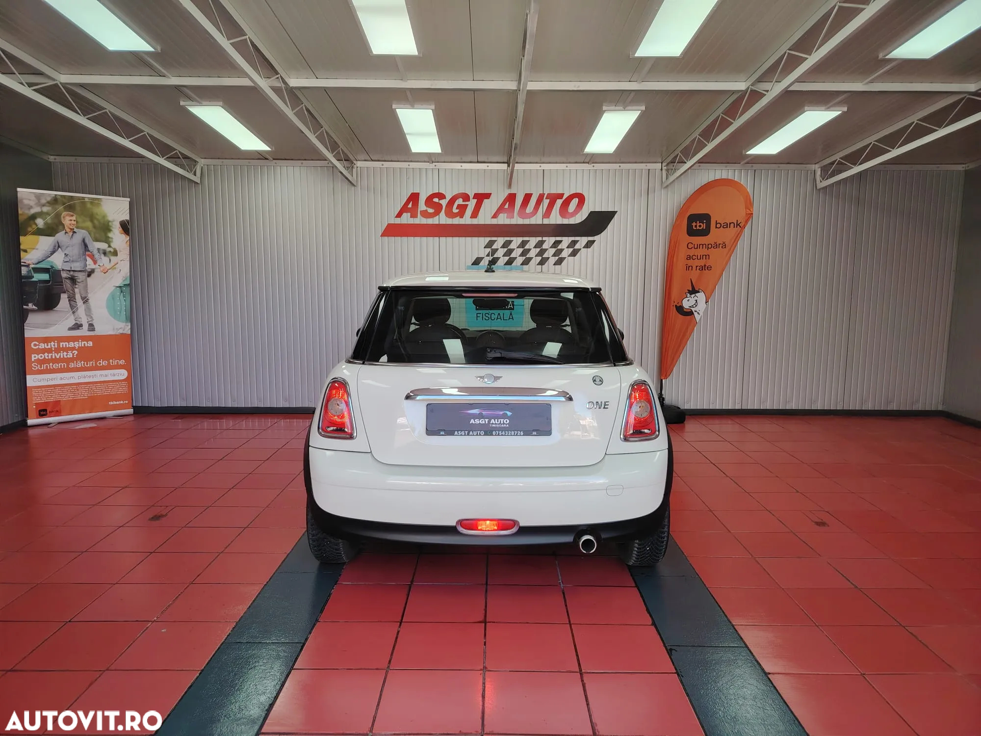 Mini Cooper One - 6