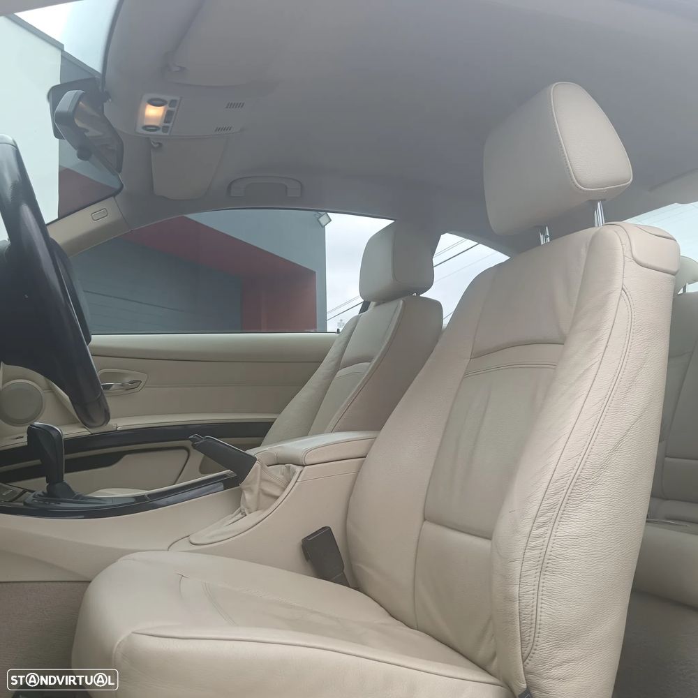 BMW 320 d Coupe Auto - 19
