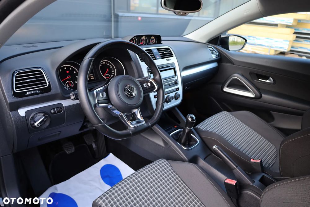 Volkswagen Scirocco 1.4 TSI BMT Perfectline - 28