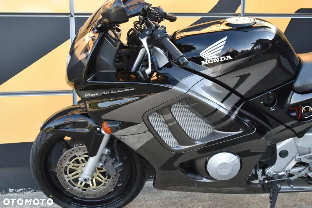 Honda CBR - 10
