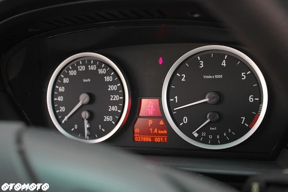 BMW Seria 5 - 23