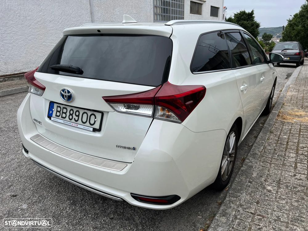 Toyota Auris Touring Sports - 3