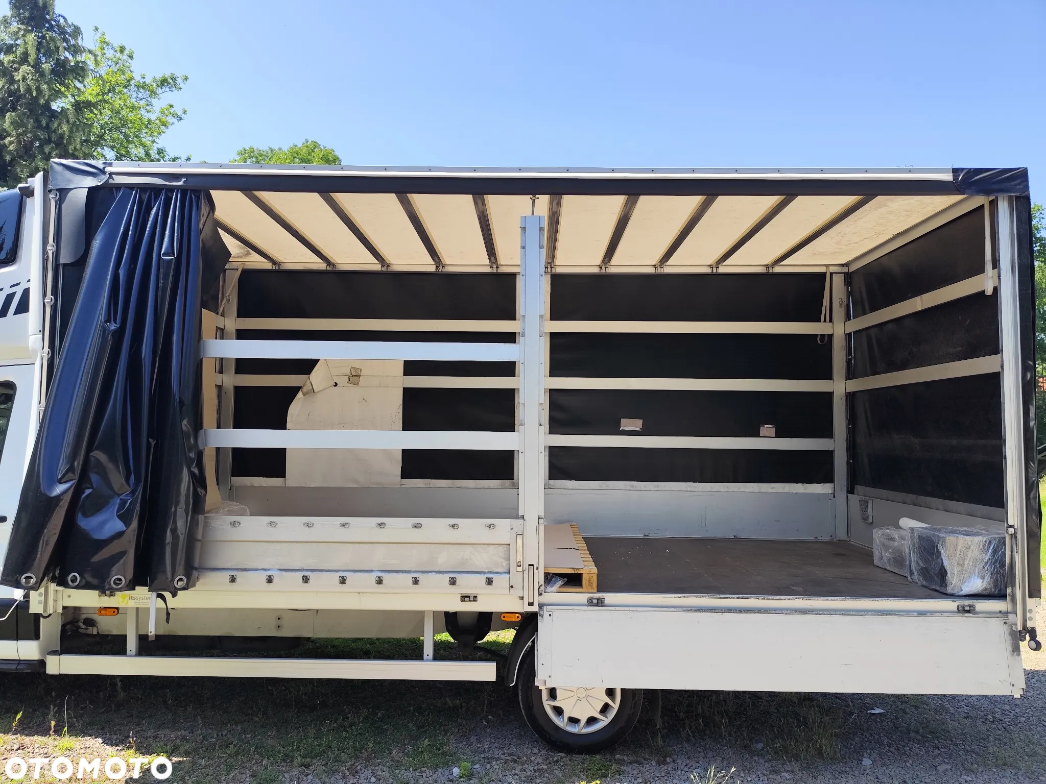 Ford Transit - 25