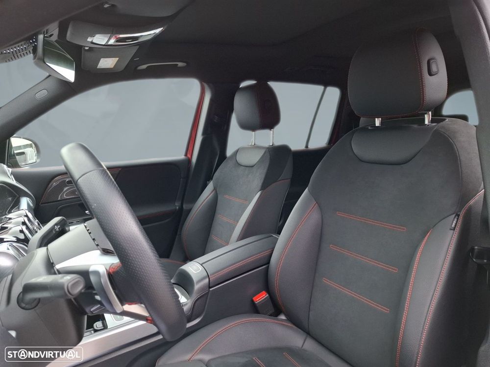 Mercedes-Benz GLB 200 AMG Line - 10