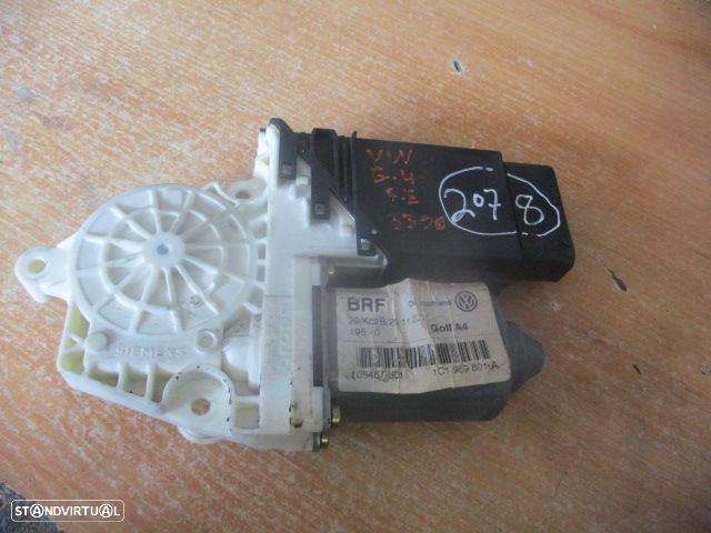 Motor Elevador Vidro 1C1959801A VW GOLF 4 2002 1.4I 75CV 5P CINZA FE VW GOLF 4 2001 1.6I 105CV 3P VERDE ESCURO - 1