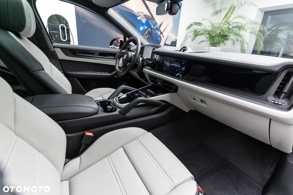 Porsche Cayenne E-Hybrid PHEV - 14