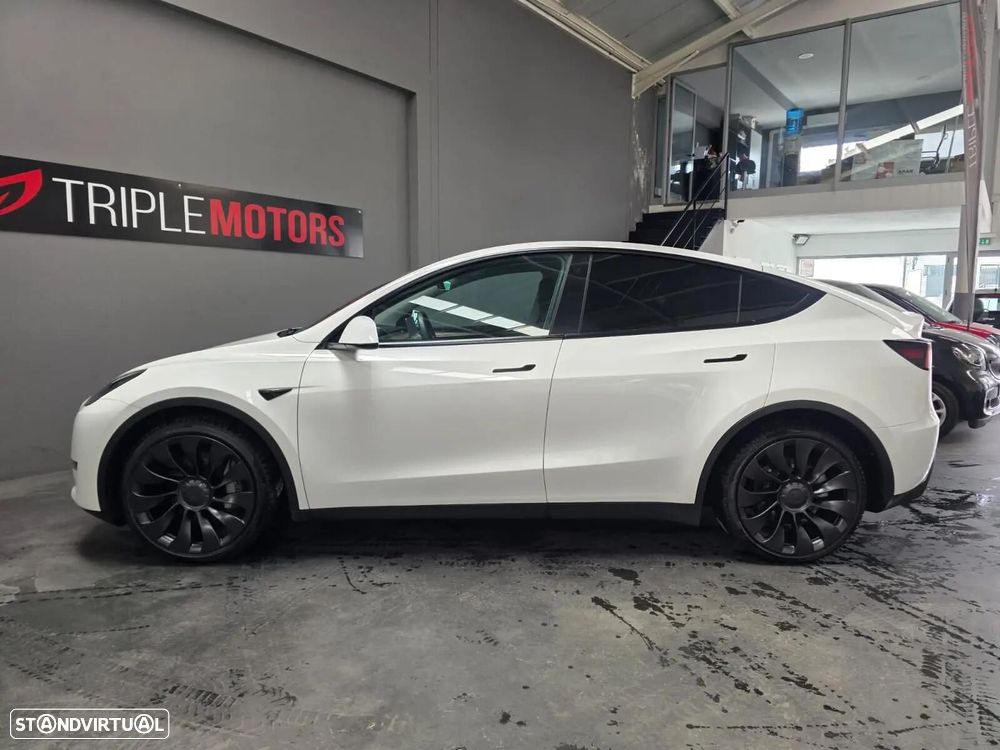 Tesla Model Y Long Range Dual Motor AWD - 6
