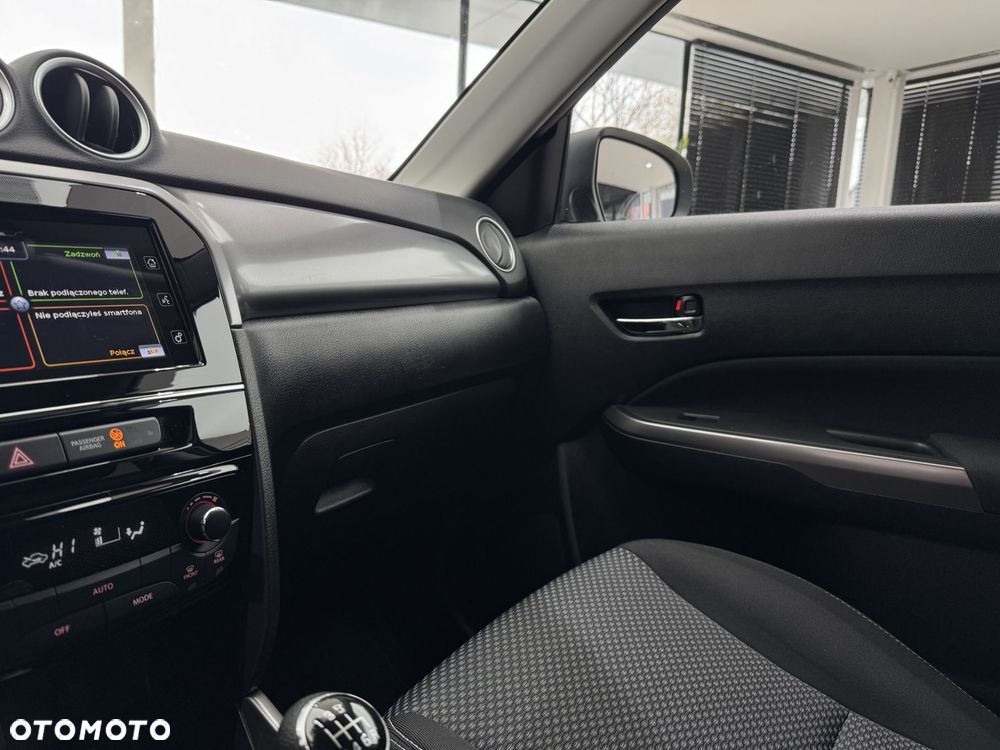 Suzuki Vitara - 27