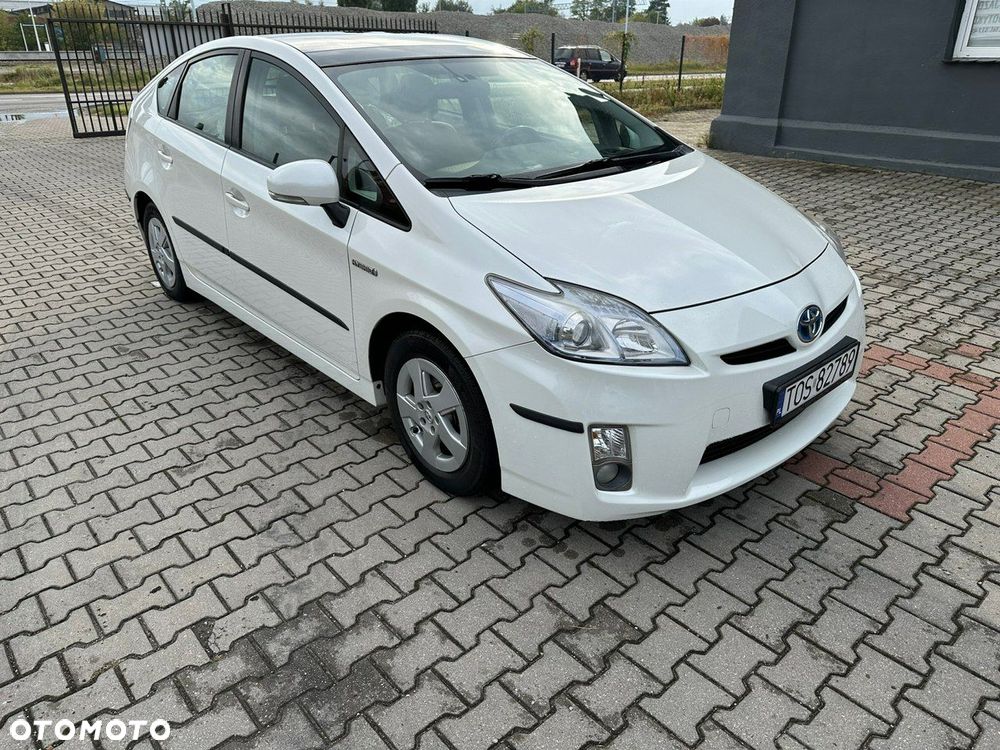 Toyota Prius - 5
