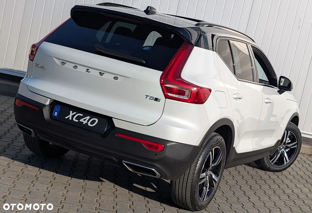 Volvo XC 40 T5 AWD R-Design - 9