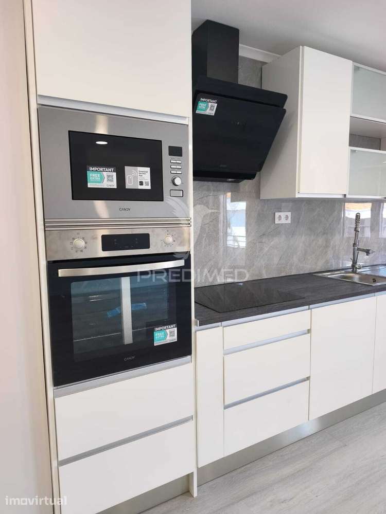 Apartamento T4 Totalmente Remodelado | Amora - Grande imagem: 4/31