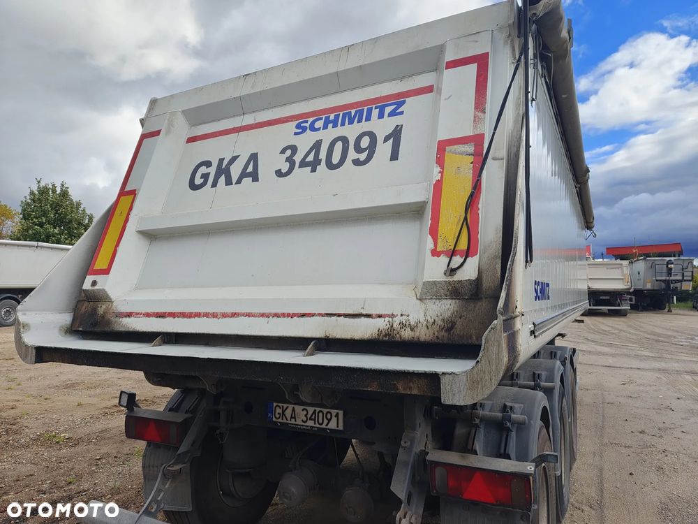 Schmitz Cargobull SGF S3 - 4