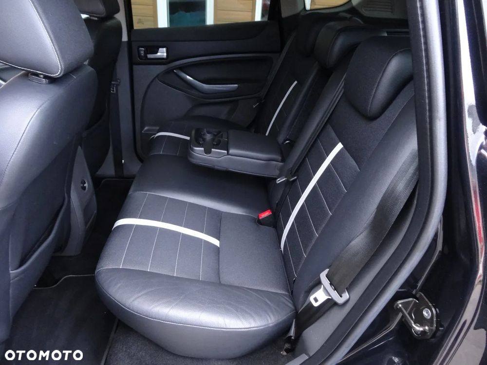 Ford Kuga 2.0 TDCi 4x4 Titanium - 24