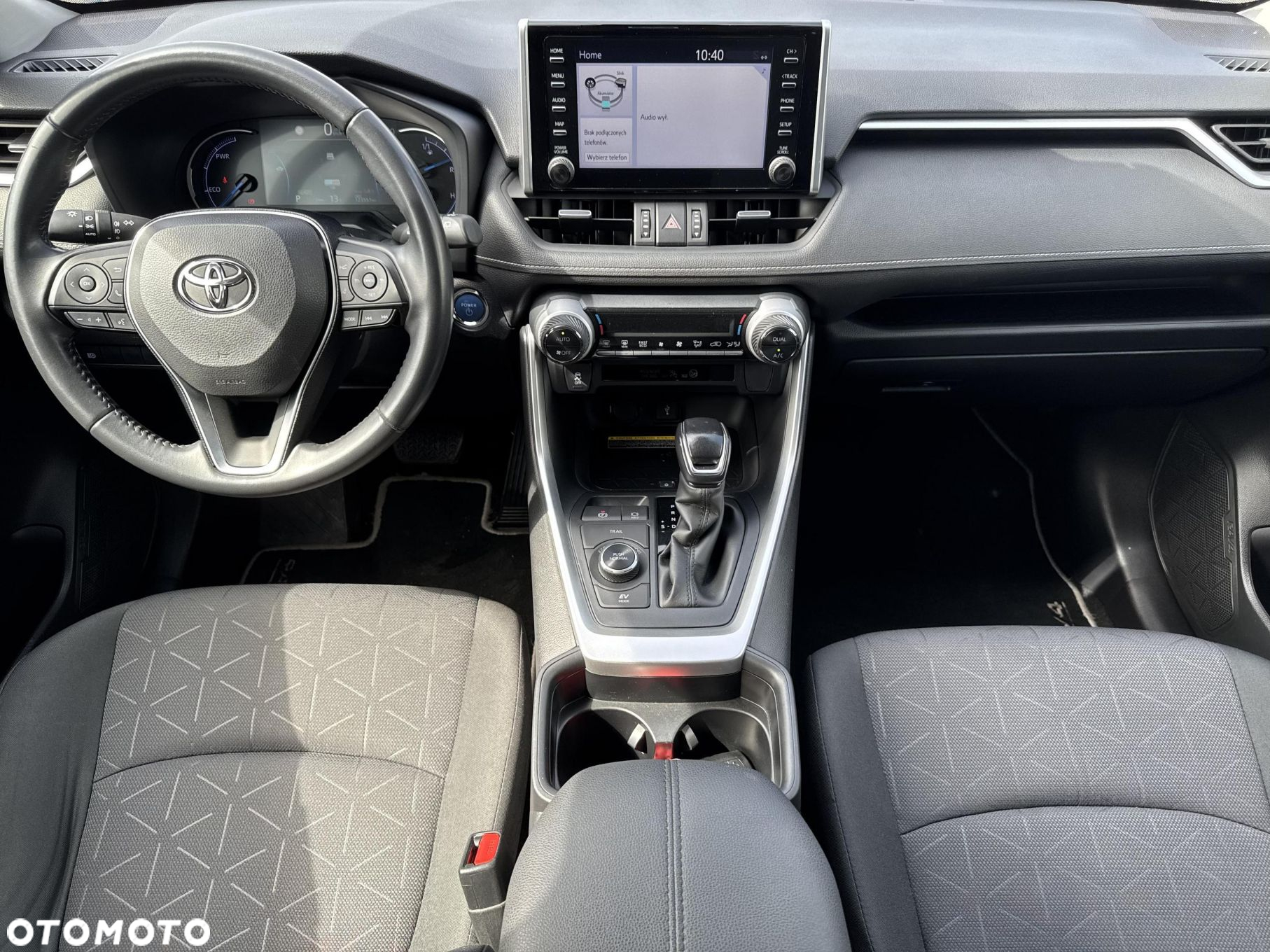 Toyota RAV4 - 11