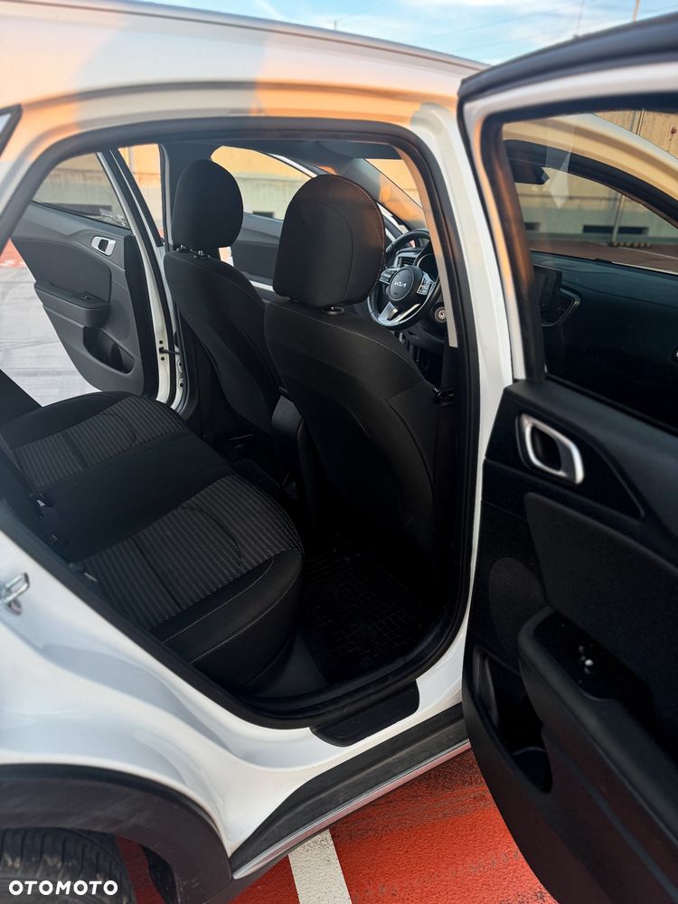 Kia XCeed 1.5 T-GDI M - 19
