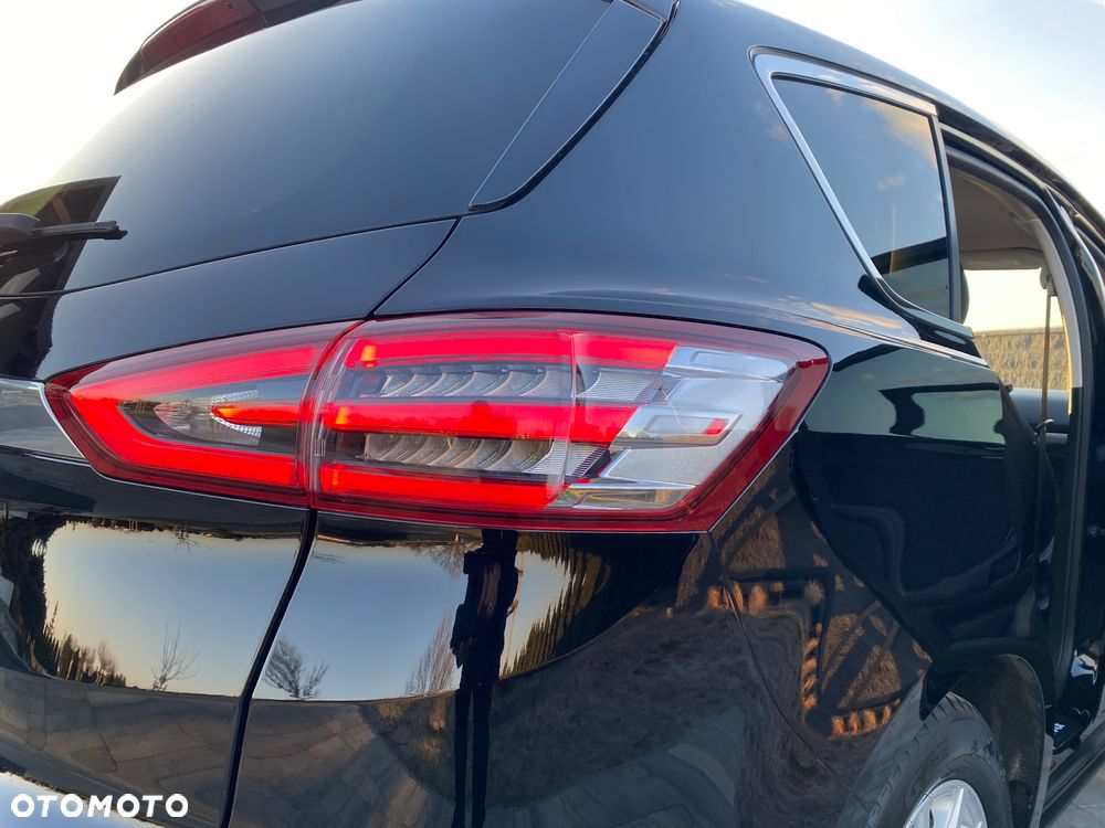 Ford S-Max 2.0 EcoBlue Titanium - 24