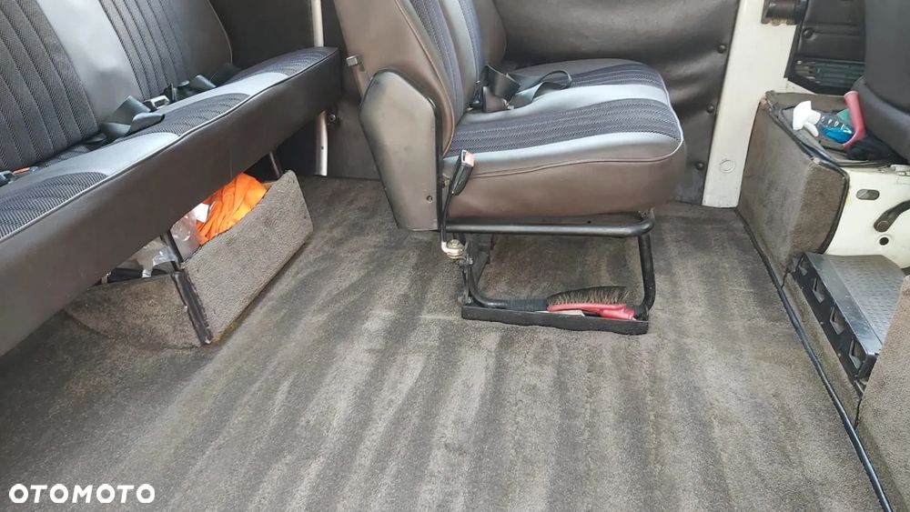 Volkswagen Transporter - 17