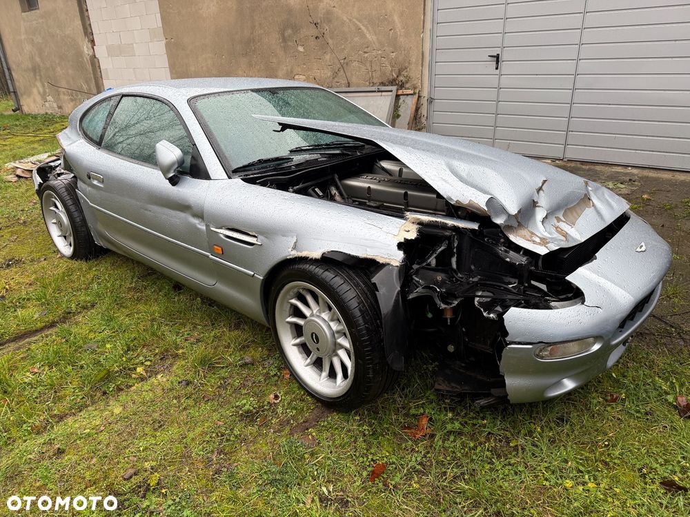 Aston Martin DB7 - 6
