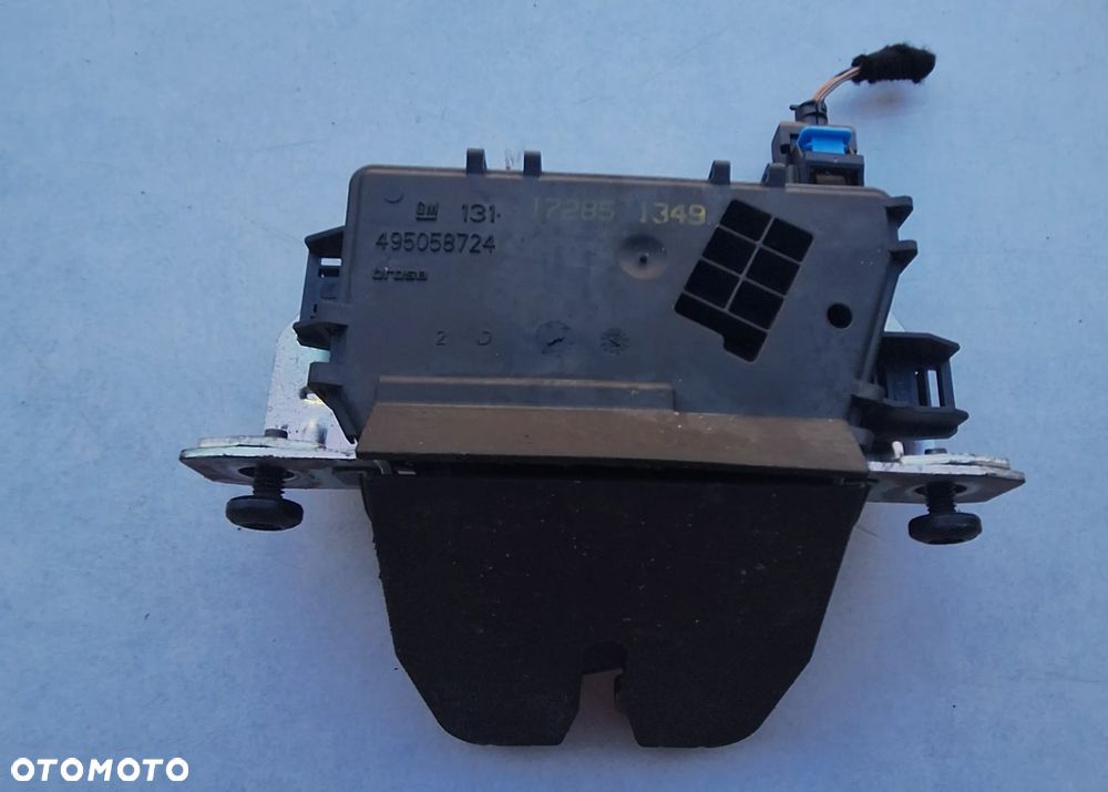 ZAMEK TYLNEJ KLAPY - 495058724- OPEL ZAFIRA B LIFT / 2009 ROK - 1