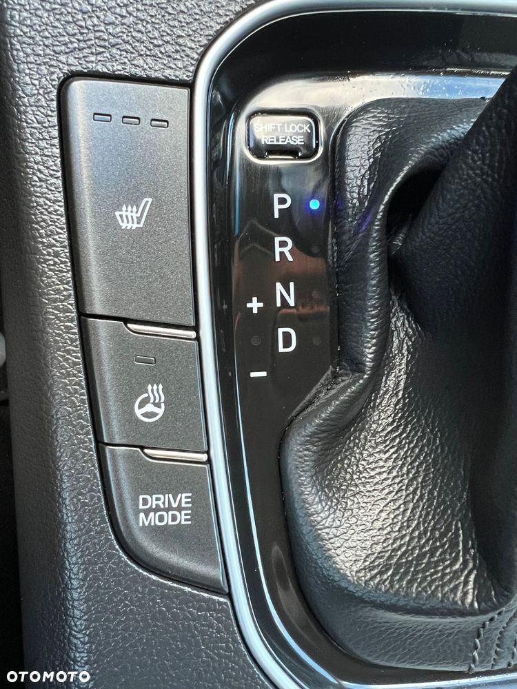 Hyundai i30 1.6 D Premiere Luxury DCT - 21