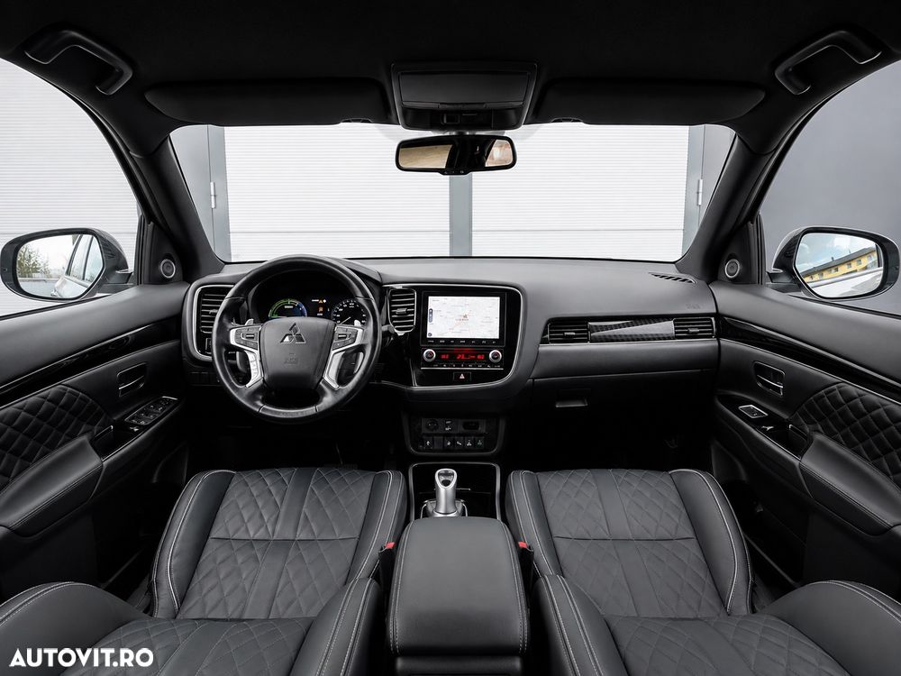 Mitsubishi Outlander 2.4 4WD Diamant+ - 15