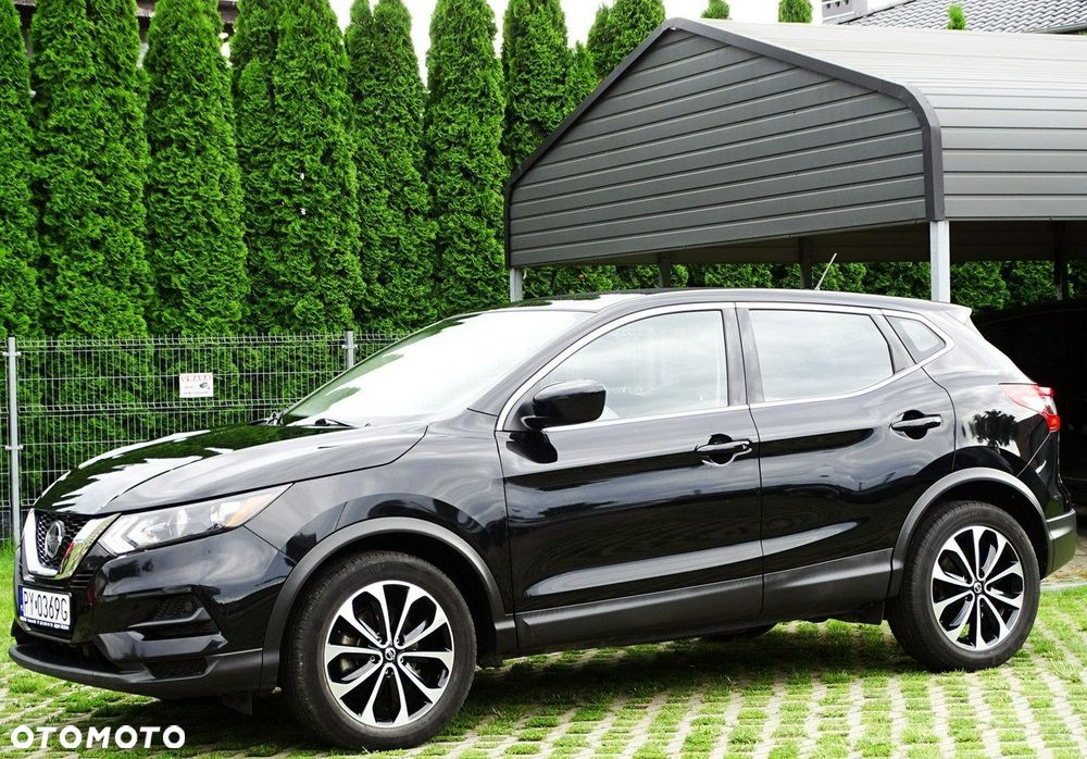 Nissan Qashqai - 1