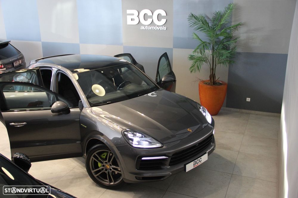 Porsche Cayenne Coupé E-Hybrid Platinum Edition - 22