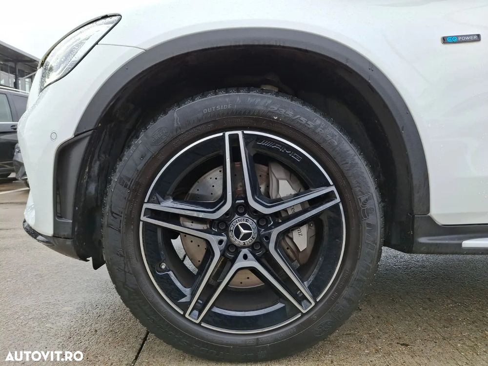 Mercedes-Benz GLC 300 e 4MATIC - 26