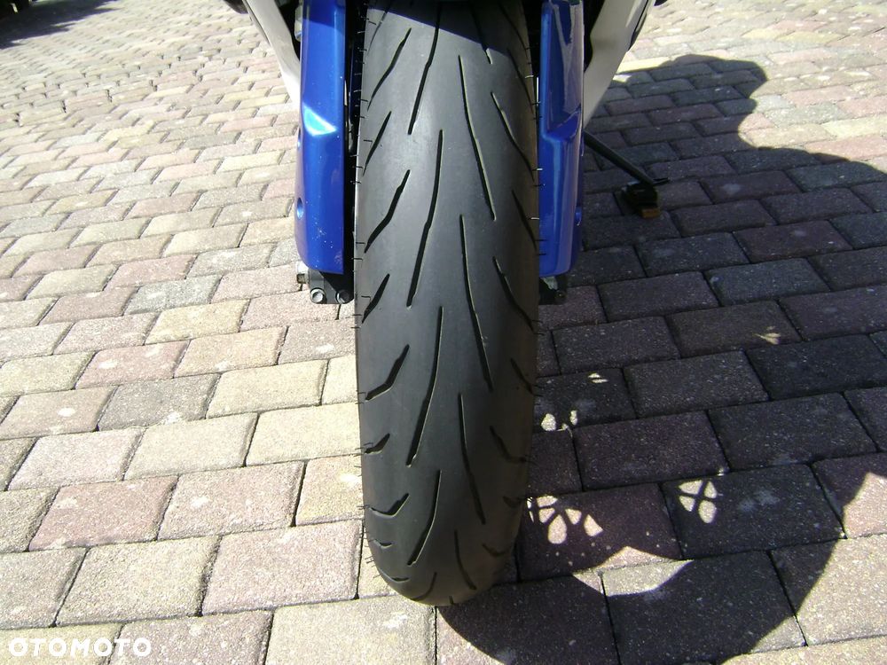 Suzuki GSX-R - 19