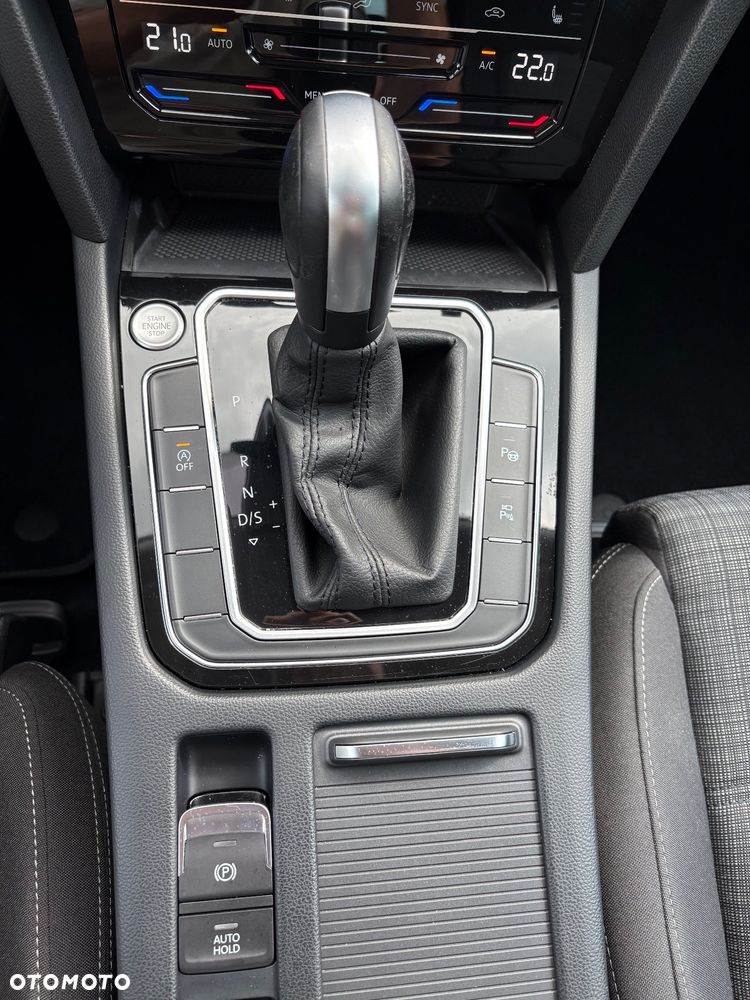 Volkswagen Passat 1.5 TSI EVO Elegance DSG - 26