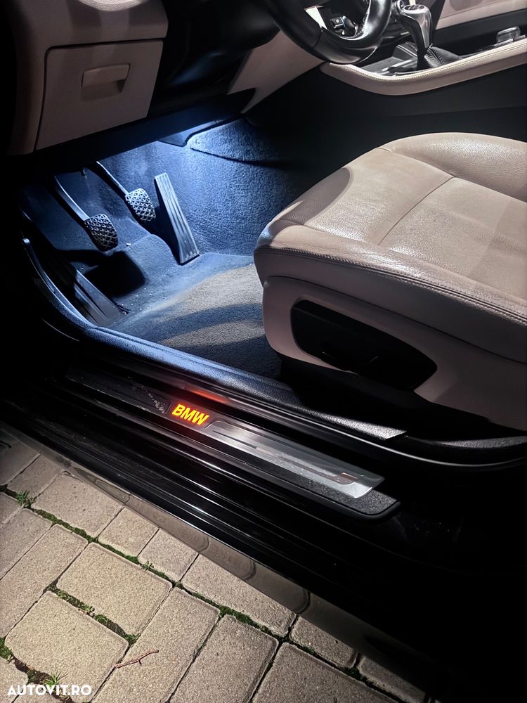 BMW Seria 5 520d Luxury Line - 10