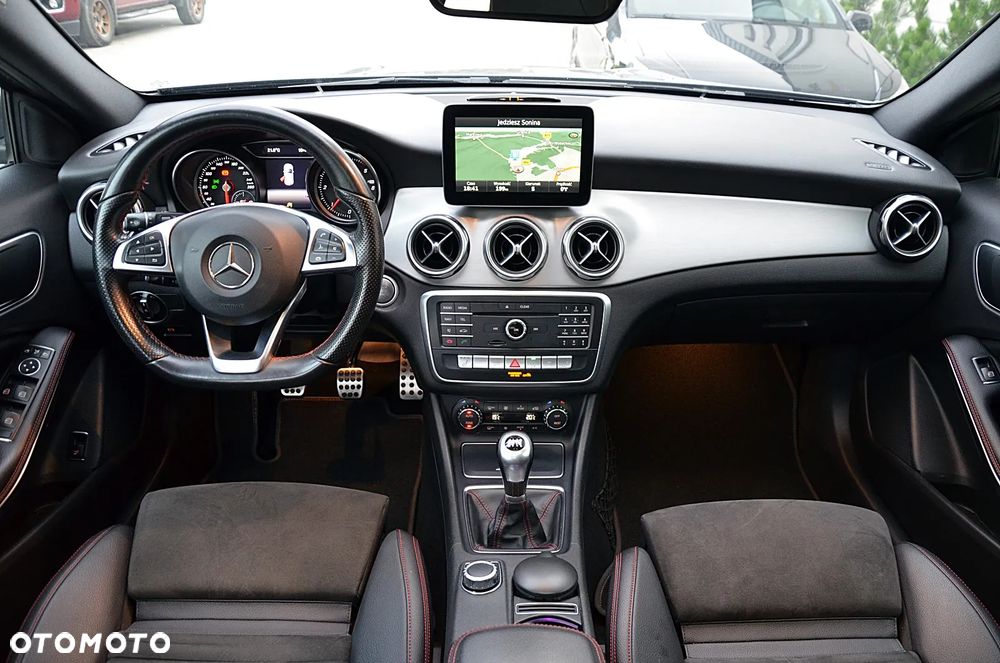 Mercedes-Benz GLA 180 (CDI) d AMG Line - 31