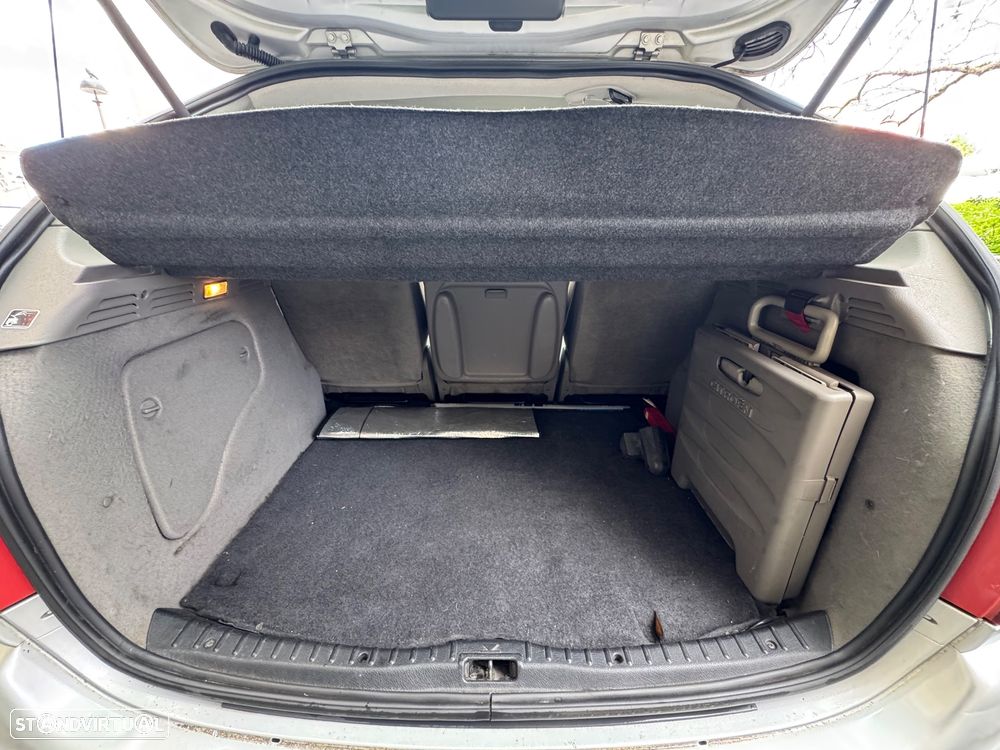 Citroën Xsara Picasso 1.6 SX - 11