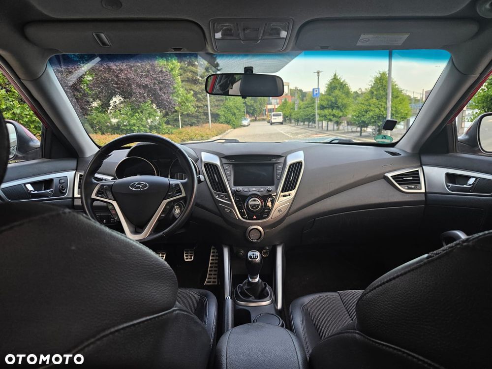 Hyundai Veloster 1.6 Premium - 12