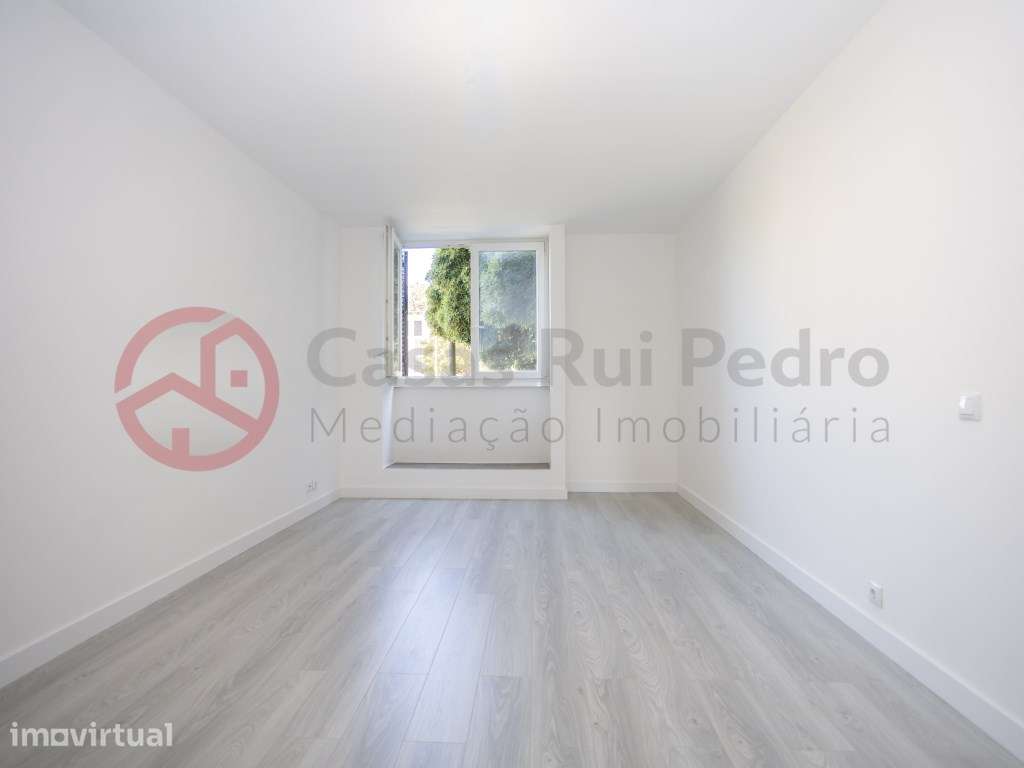 T2 Rés-do-Chão Alto, Renovado, com Excelente Área em Pinhal de Negr... - Grande imagem: 5/28