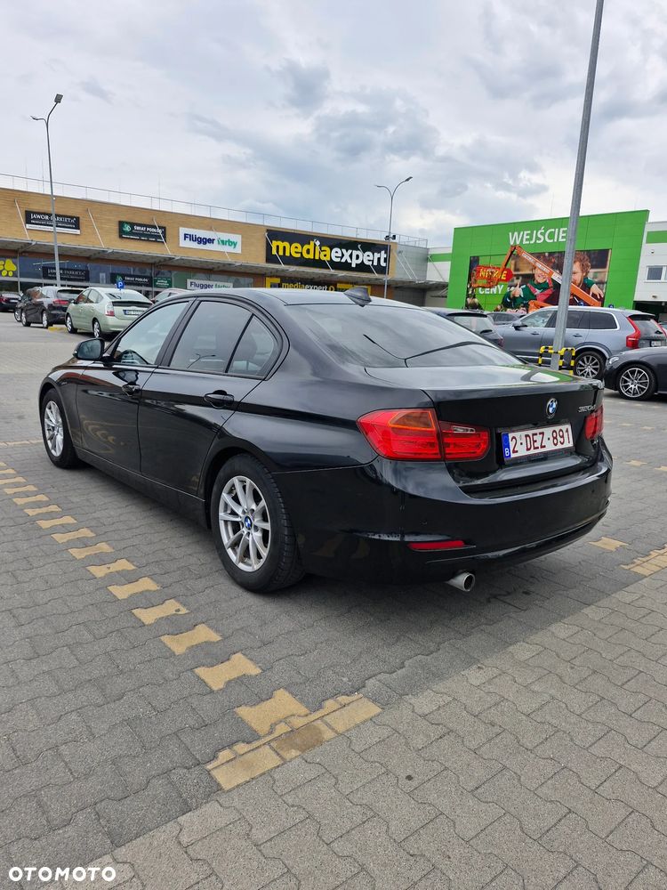 BMW Seria 3 320d Efficient Dynamics - 4