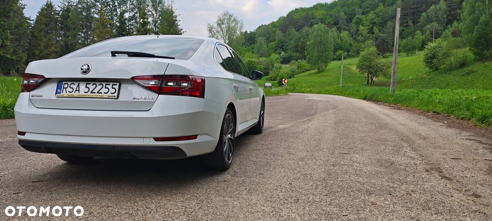 Skoda Superb 1.8 TSI L&K DSG - 11