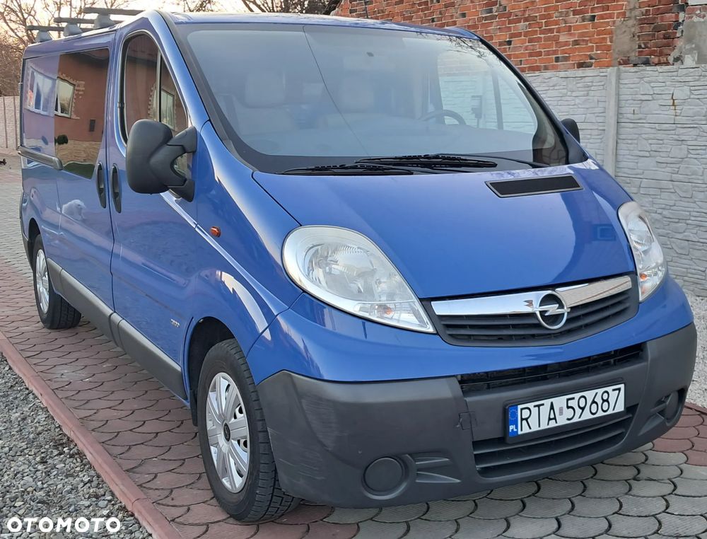 Opel Vivaro 2.5 CDTi L2H1 - 5