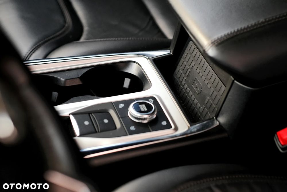 Ford Explorer - 14