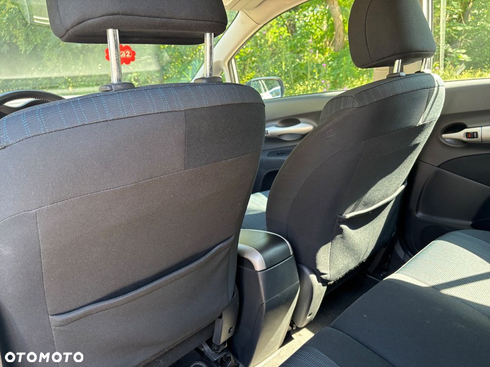 Toyota Auris - 19