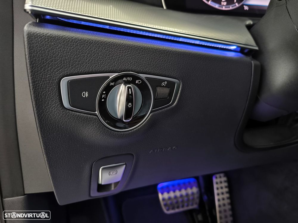 Mercedes-Benz E 300 de AMG Line - 21