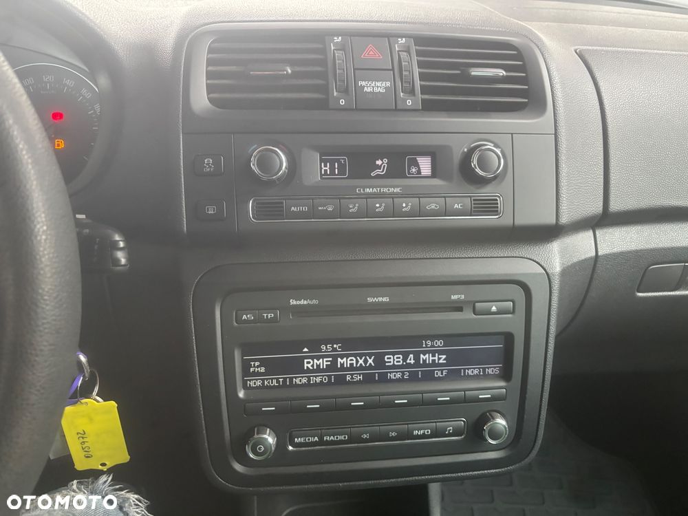 Skoda Roomster 2011 photo 3