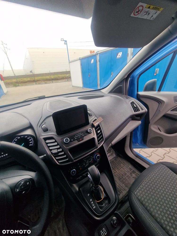 Ford Transit Connect - 9