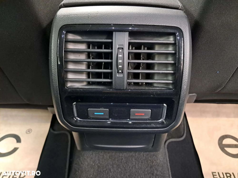 Volkswagen Passat 2.0 TDI DSG Comfortline - 19