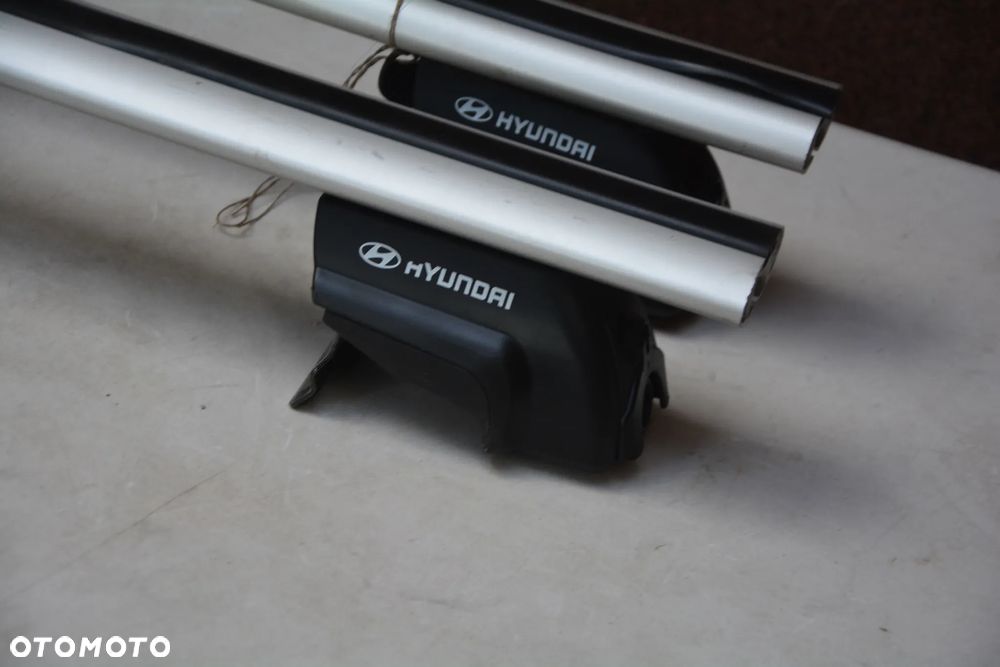 Hyundai Kona na relingi zintegrowane oryginał alu klucz - 3