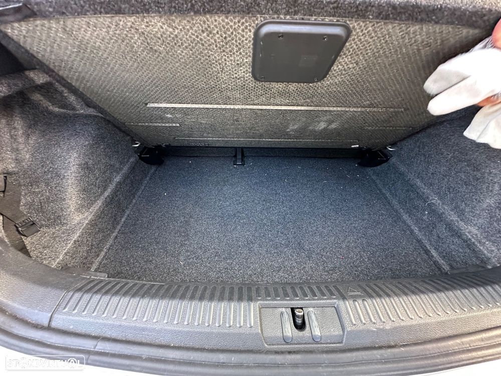 VW Polo 1.2 Confortline - 25