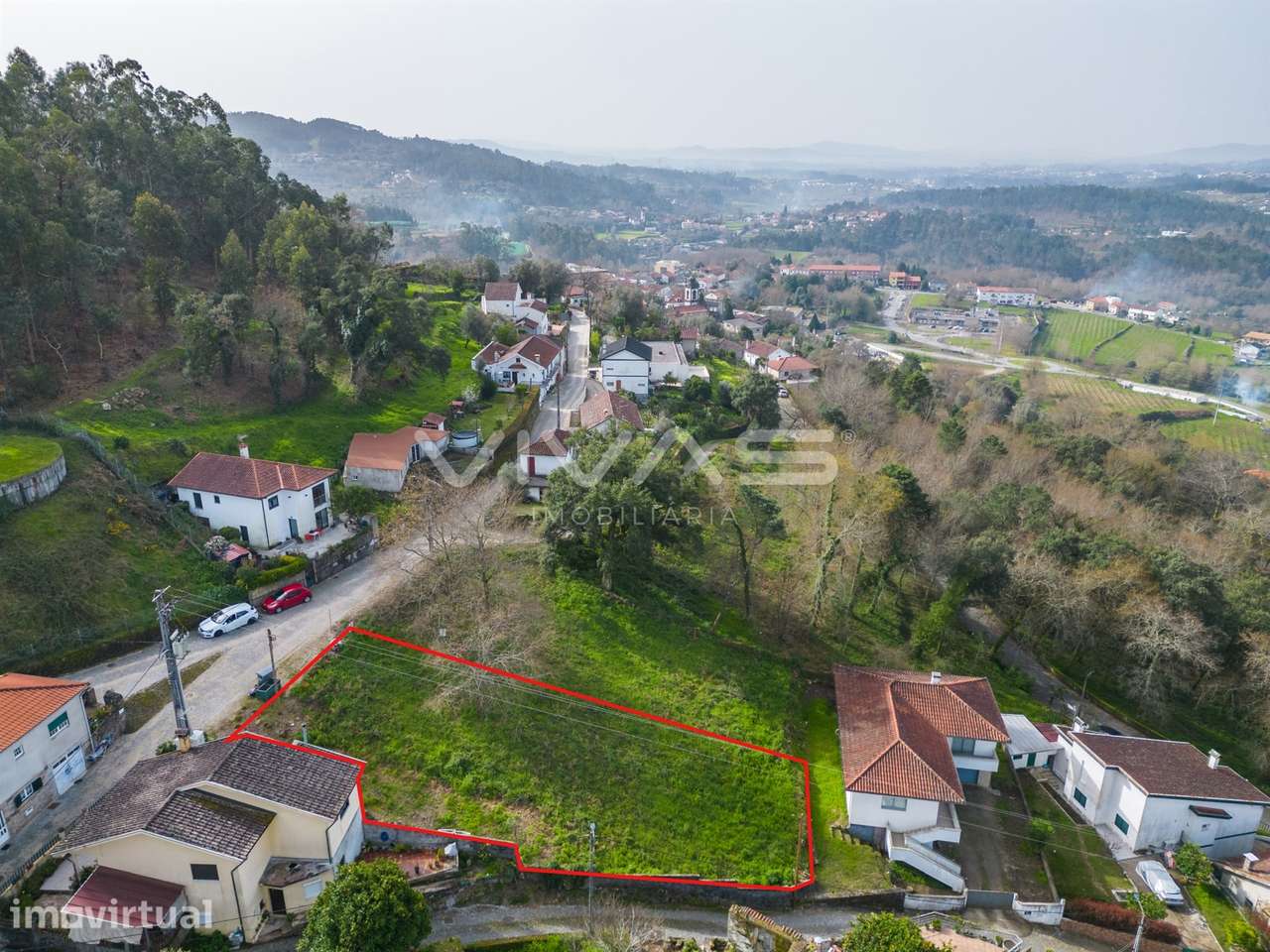Lote de Terreno  Venda em Caldelas, Sequeiros e Paranhos,Amares - Grande imagem: 2/28